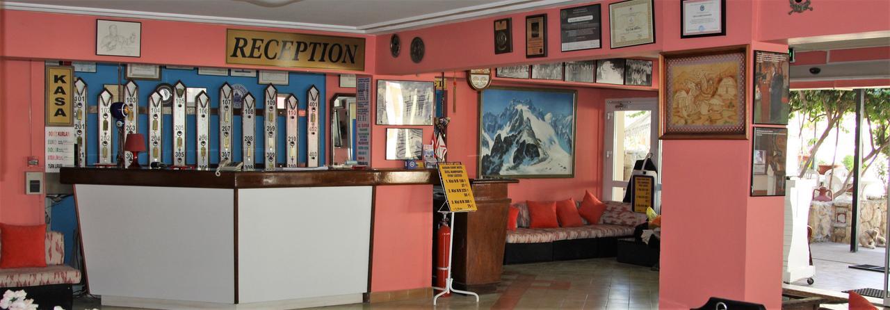 Kasgar Court Hotel Ayvaryara Εξωτερικό φωτογραφία